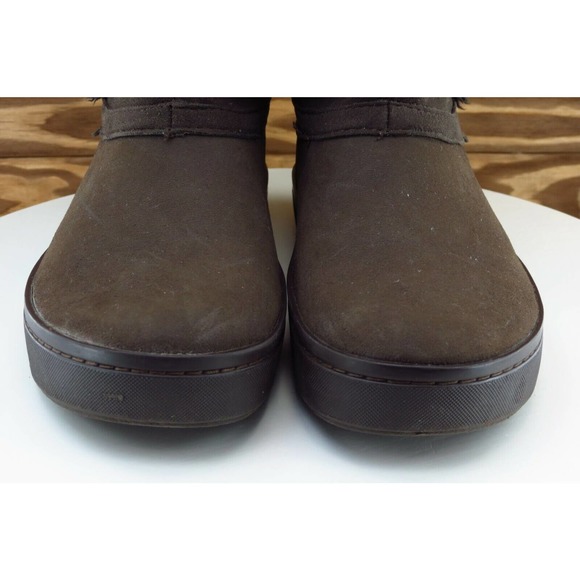 Crocs Size 7 M Round Toe Brown Warm Synthetic Boots 14777 - Picture 2 of 7